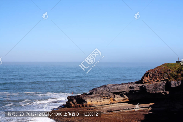 尖上的漁夫-匯圖網(wǎng) www.fosd68.com 尖上的漁夫