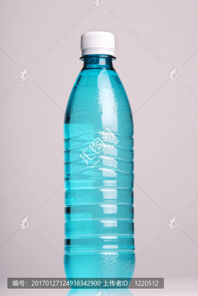 礦泉水瓶