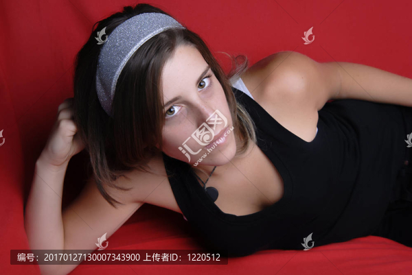 女孩-匯圖網(wǎng) www.fosd68.com 女孩