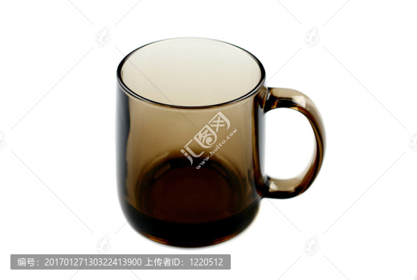 白色的單空棕色玻璃杯