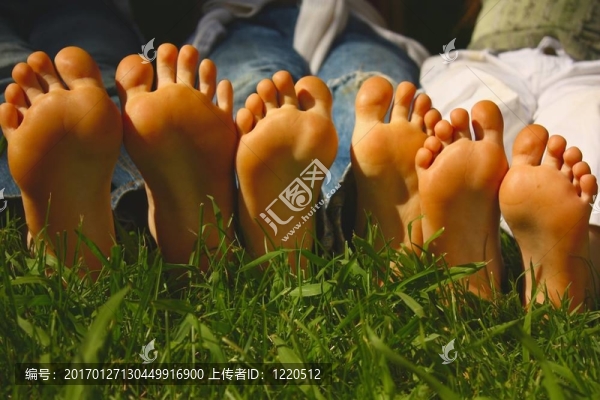 越來(lái)越多的腳