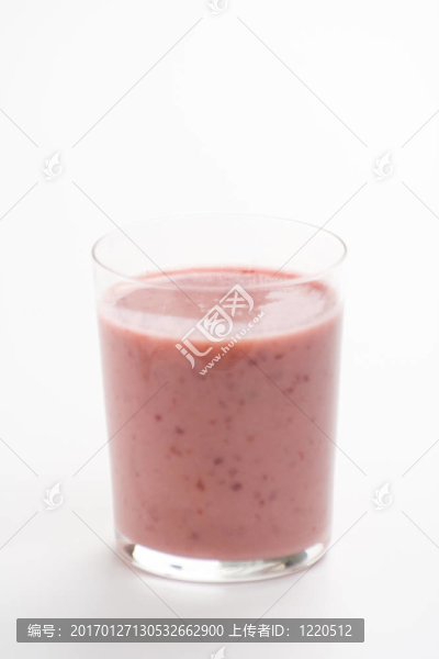 美味的櫻桃奶昔