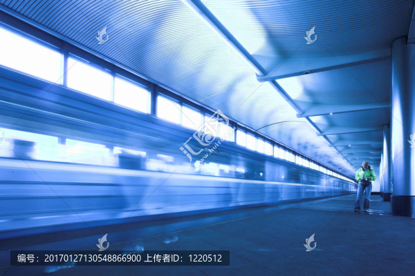 地鐵藍(lán)色列車