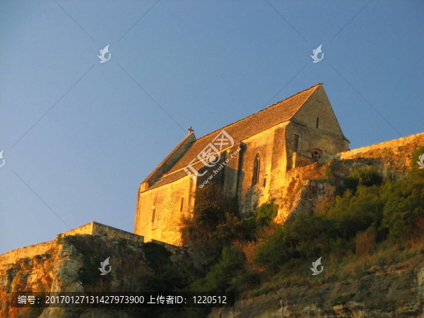 教堂貝納克城堡