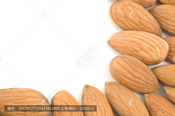 杏仁的邊界。