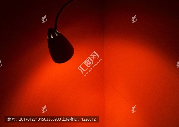 紅色角落