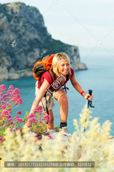 婦女徒步旅行