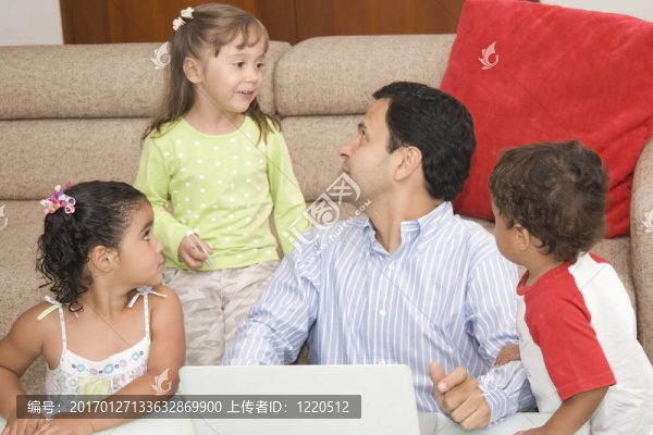 父親和他的孩子們