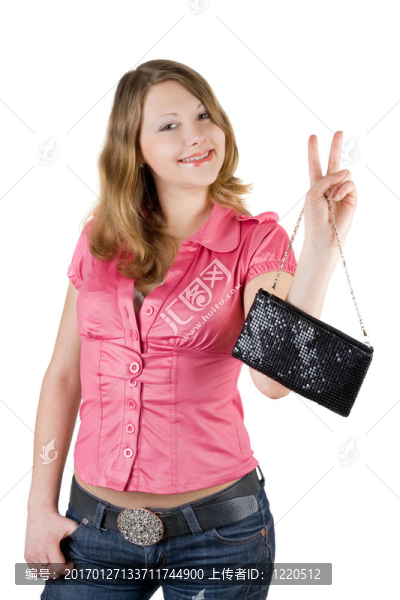 美麗微笑的年輕女子帶著手提包。分離