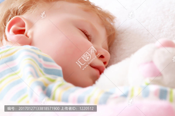 孩子的手-匯圖網(wǎng) www.fosd68.com 孩子的手