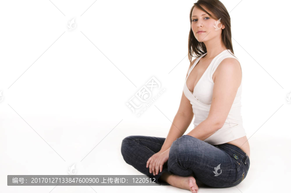 美麗的黑發(fā)女人模型