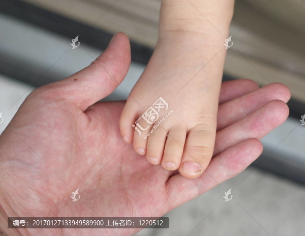 寶寶的腳