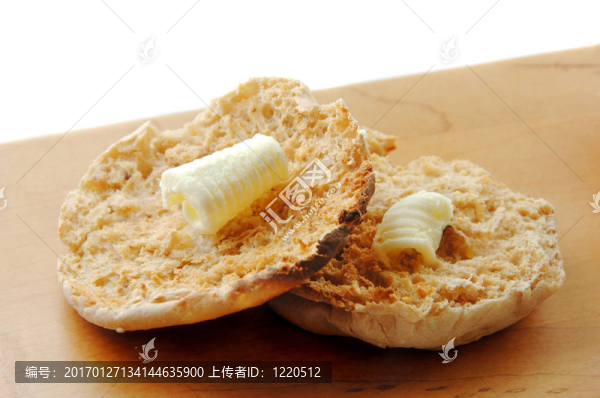 英式松餅和黃油