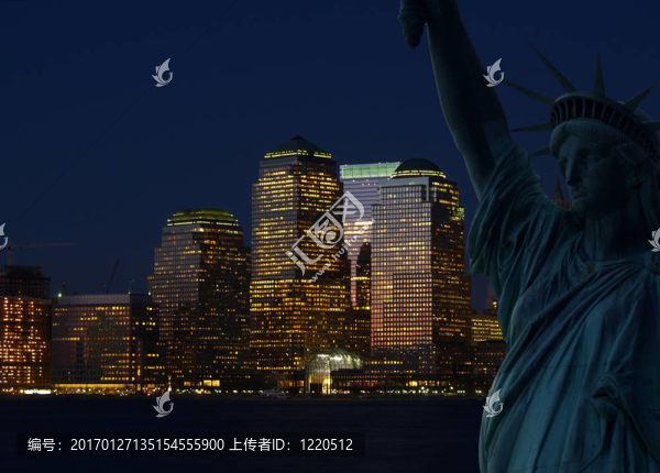自由女神像和曼哈頓天際線