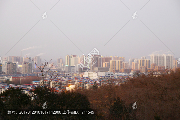 山下城市高樓