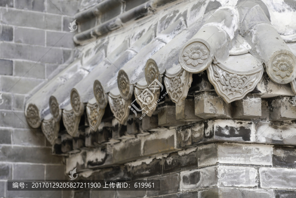 雕花瓦當(dāng)灰瓦