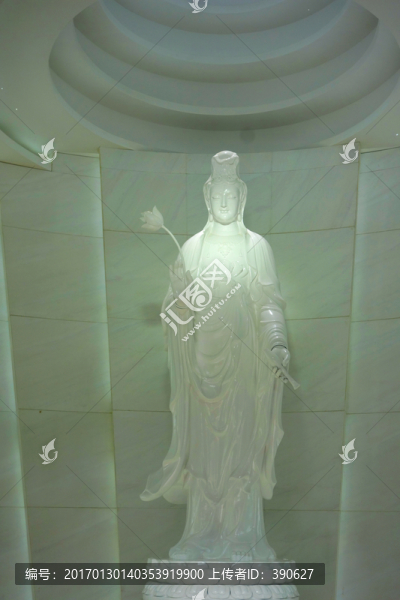 白瓷觀音立像