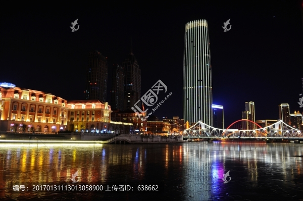 津?yàn)硰V場(chǎng)