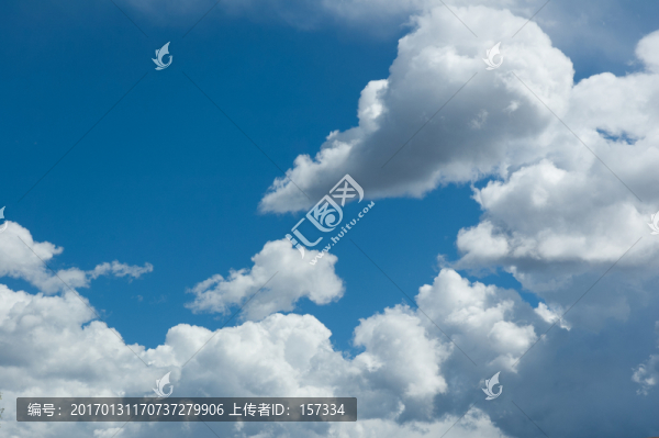藍(lán)天白云