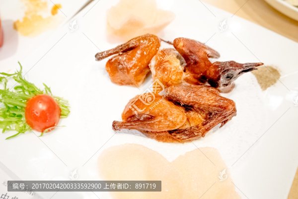 烤乳鴿,港式茶餐廳