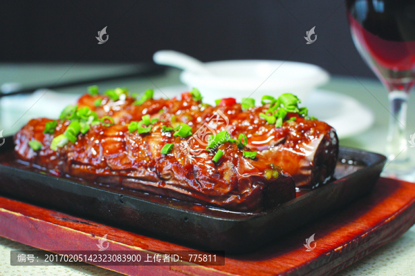 鐵板紫蘇釀茄子