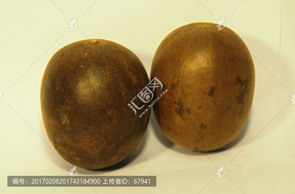 兩個(gè)羅漢果