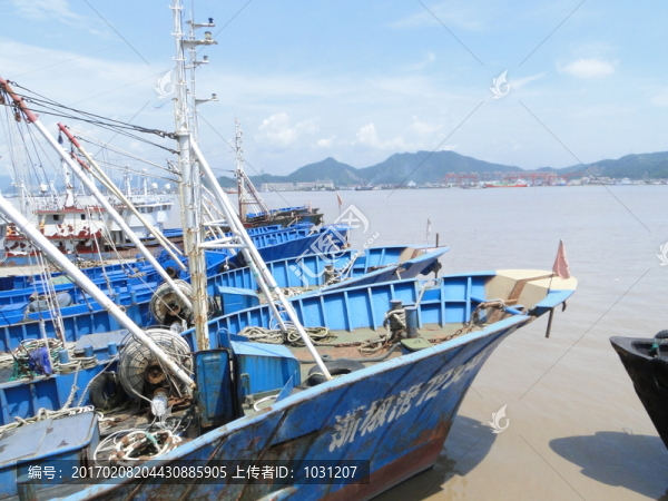 漁船