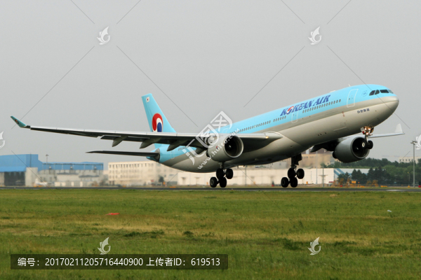 飛機起飛