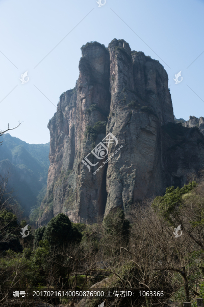 合掌峰