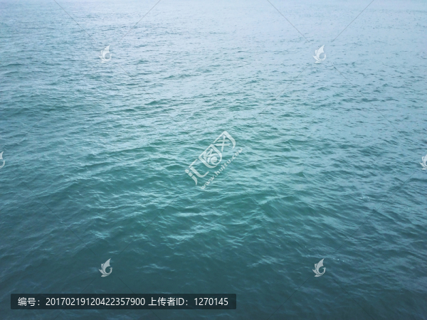 藍色海面