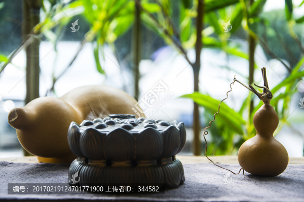 蓮花香爐