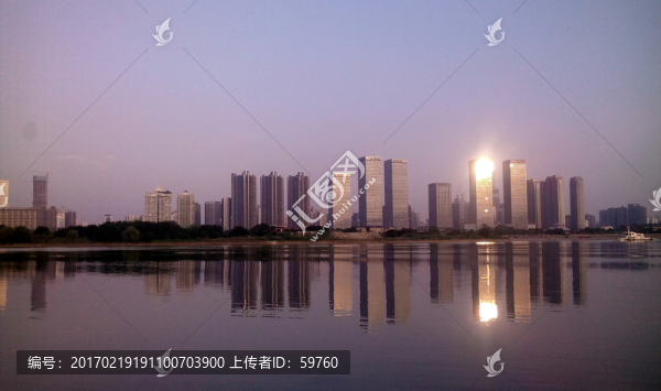 湘江對岸高樓群