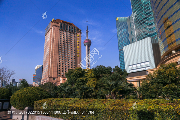 上?，F(xiàn)代城市建筑