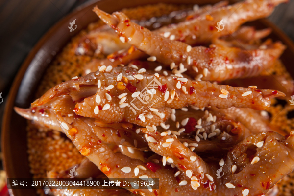 重慶小吃雞腳雞爪麻辣鹵菜