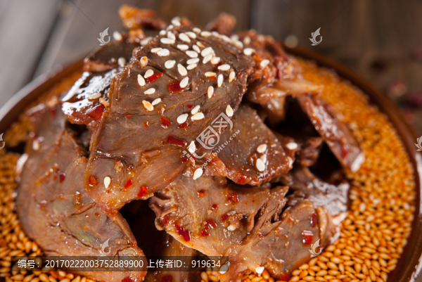 重慶小吃核桃肉麻辣鹵菜