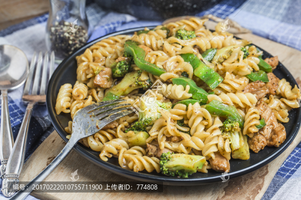 黑椒豬肉通心粉