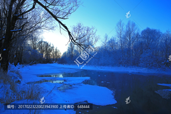 冰河晨曦