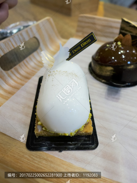 法點榴蓮慕斯