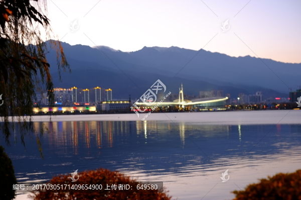 洱海
