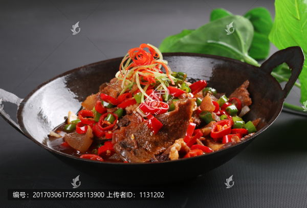 干鍋帶皮牛肉