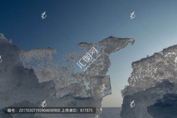 冰湖