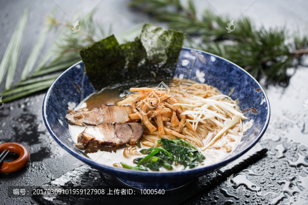 豚骨拉面