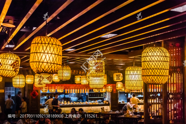 燈籠游人酒店