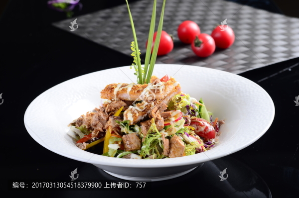 吞拿魚汁吉列豬扒沙拉