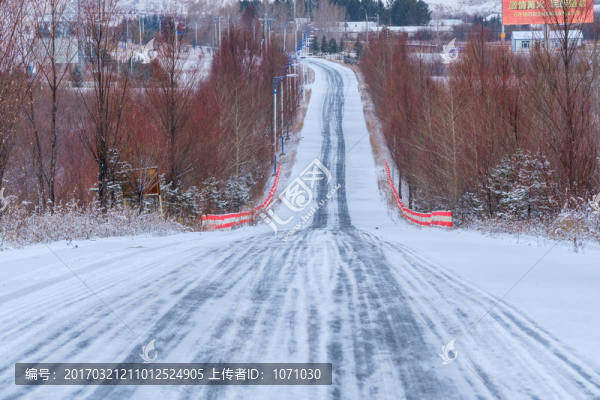 春雪公路