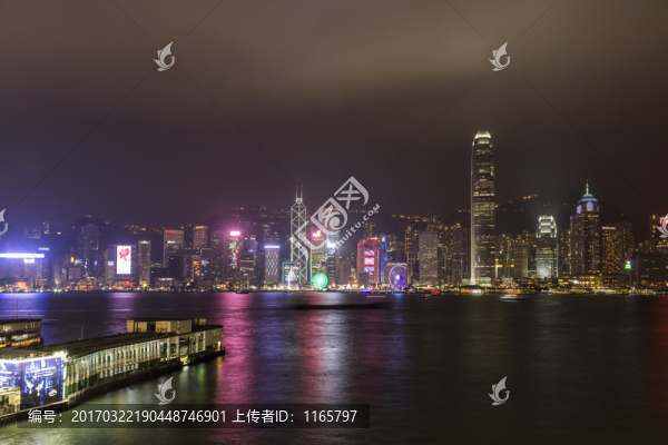 香港維多利亞港的夜景
