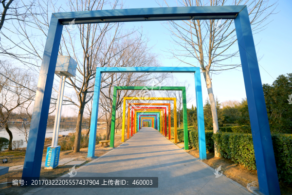 彩虹門通道