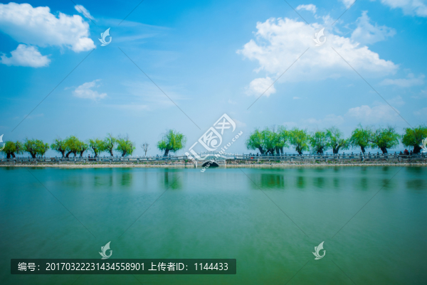 滇池風(fēng)光
