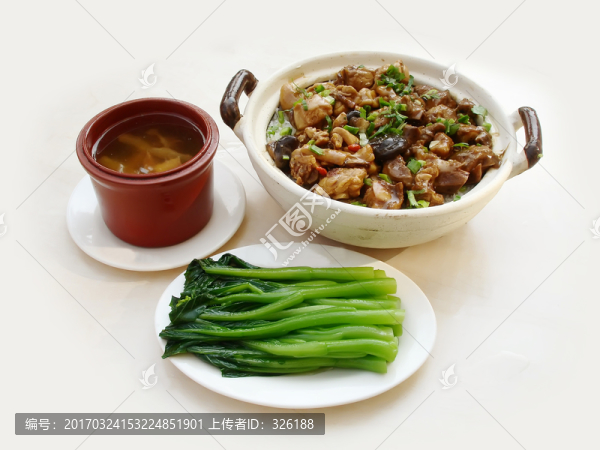 香菇滑雞飯