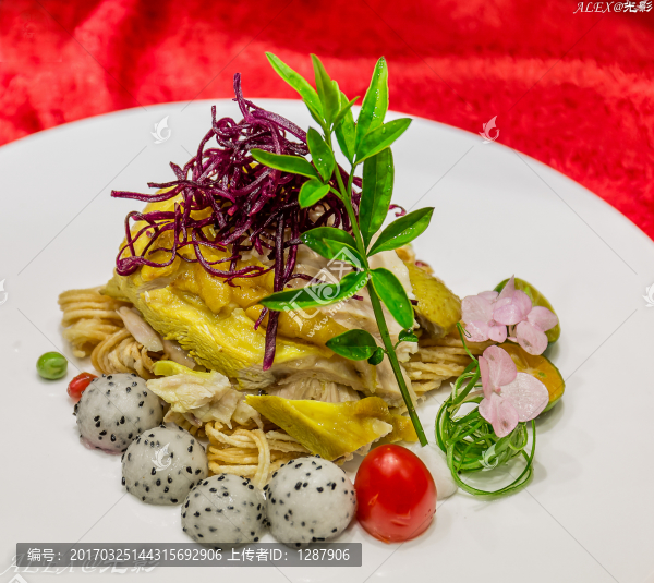 家鄉(xiāng)風(fēng)味咸雞